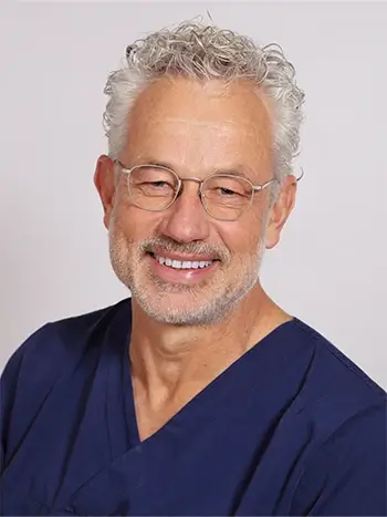 Zahnarzt Dr. Peter Hiener